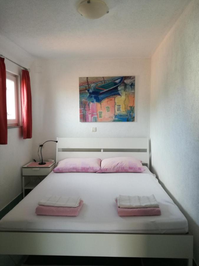 Apartman Jasmina Pula Luaran gambar